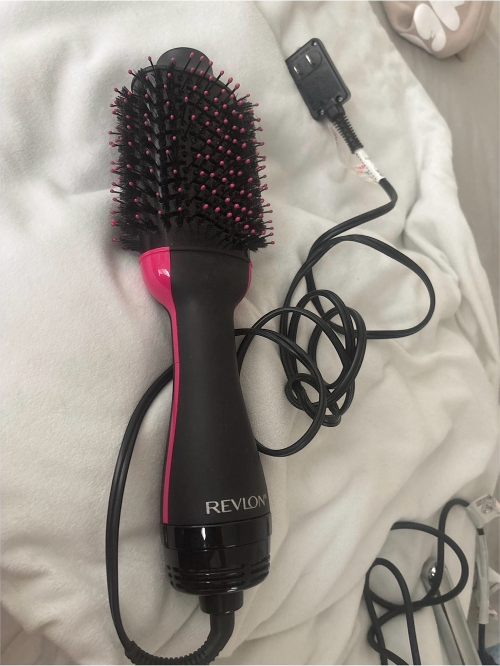 Authentic Revlon One-Step hair dryer and volumizer hot air brush black pink.